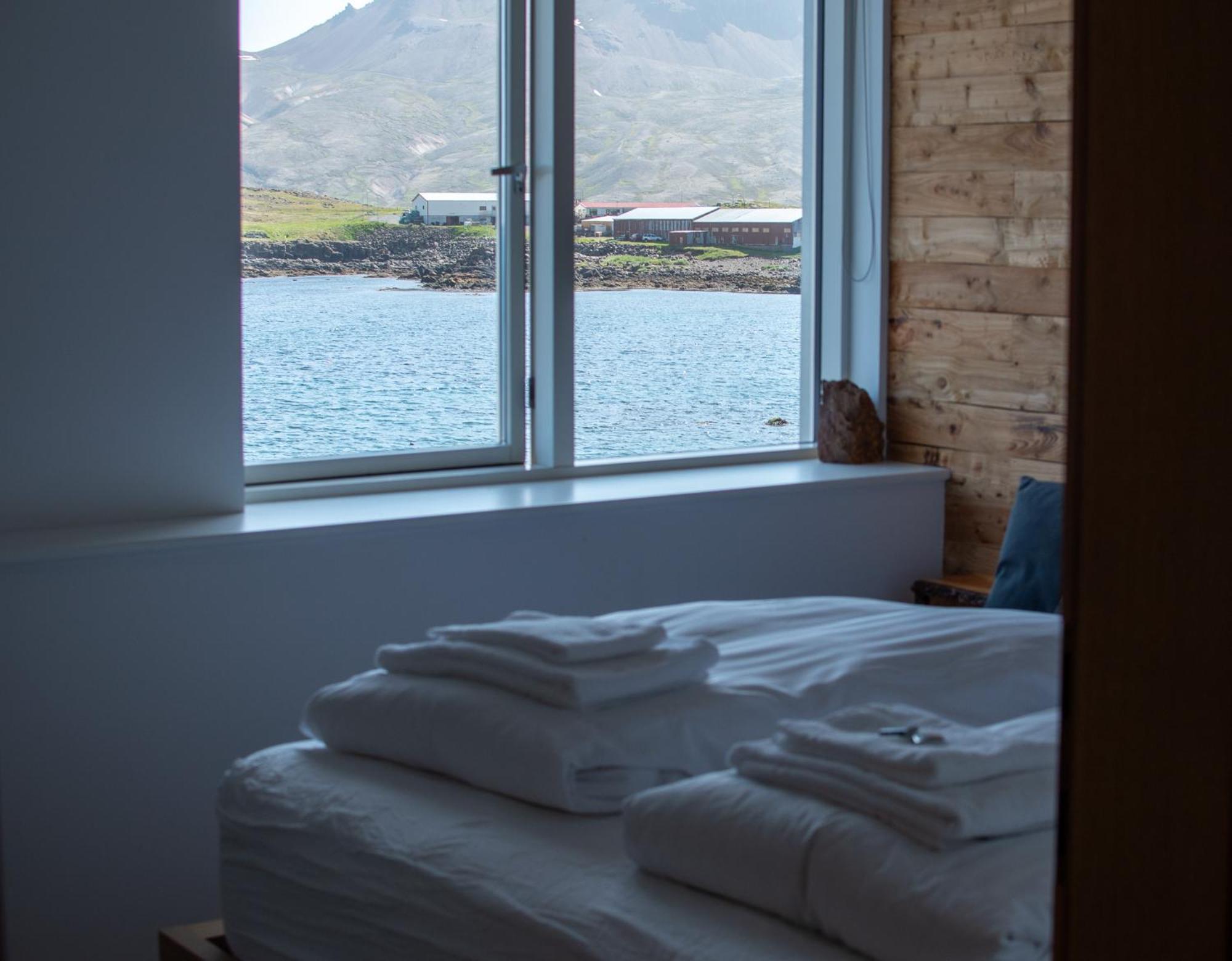 Blabjorg Resort Боргарфьордюр-Эйстри Экстерьер фото